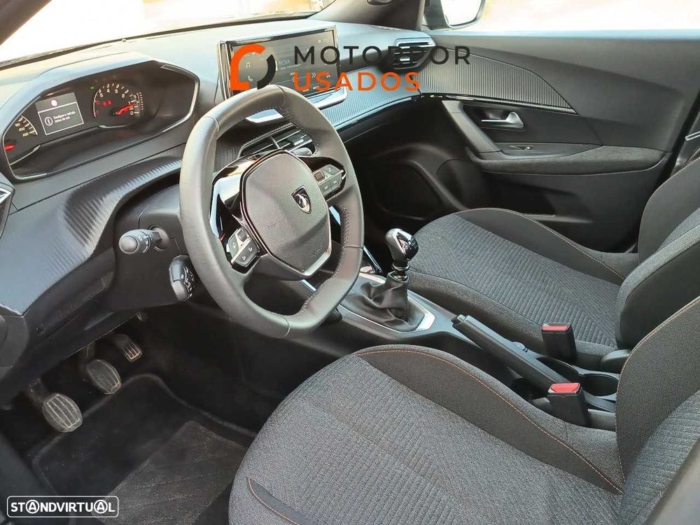 Peugeot 2008 1.2 Style - 14