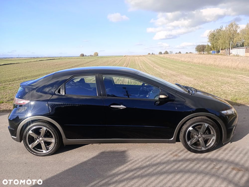Honda Civic 2009 photo 2