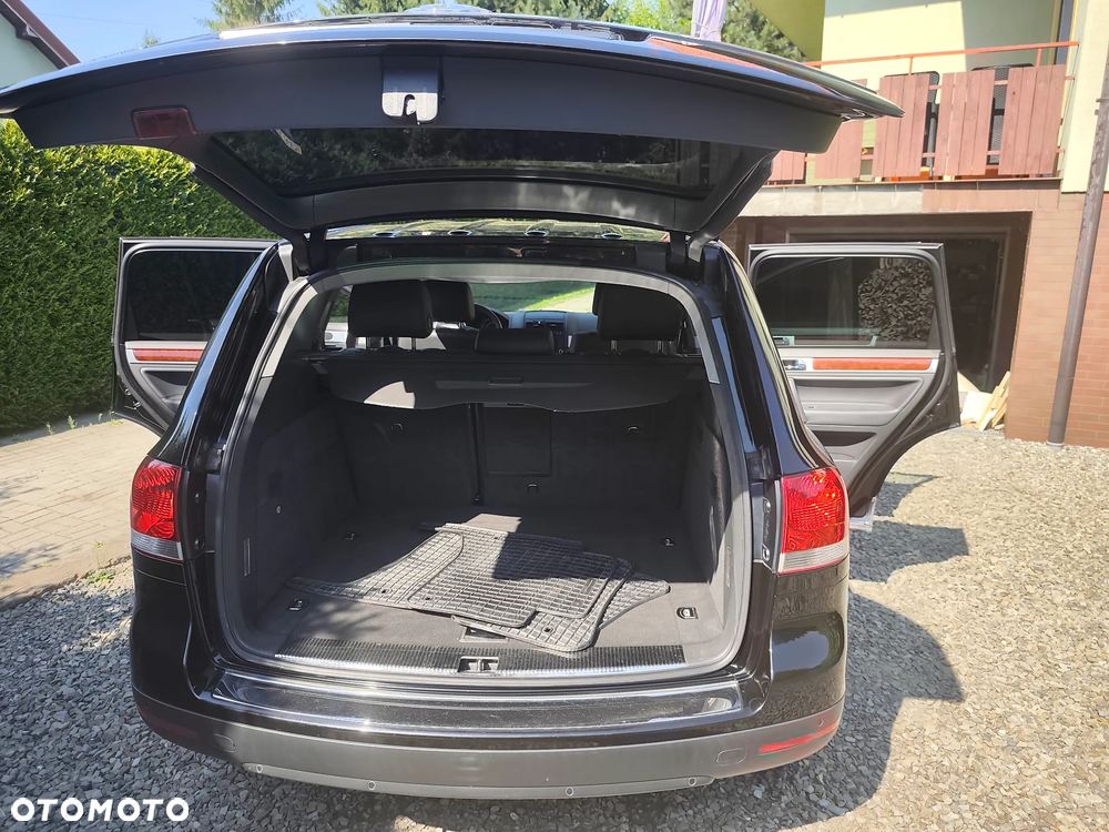 Volkswagen Touareg 2.5 R5 TDI Tiptr - 11