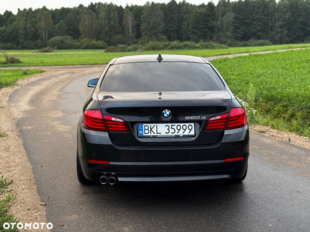 BMW Seria 5 520d - 5