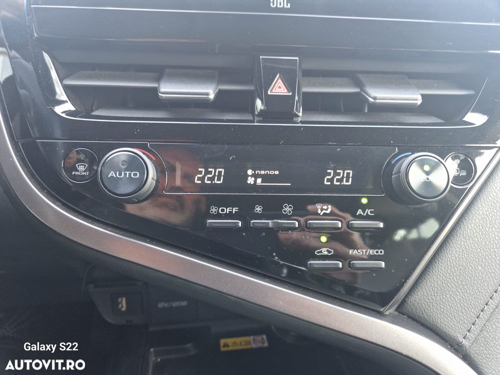 Toyota Camry 2.5 Exclusive - 18