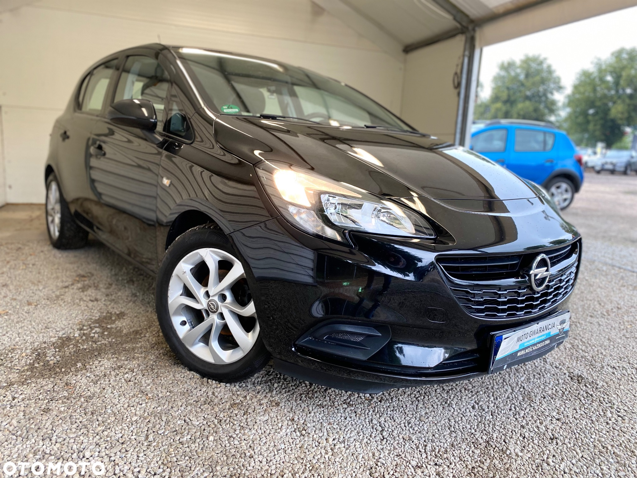 Opel Corsa 1.2 Cosmo - 3