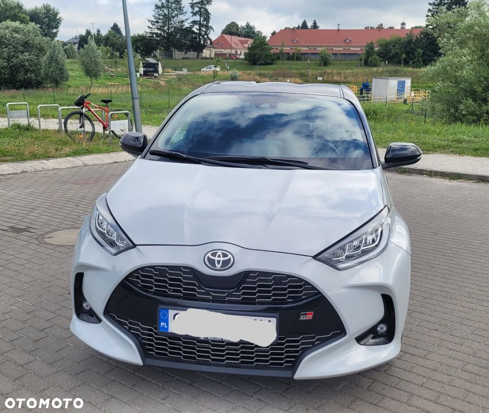 Toyota Yaris Hybrid 1.5 GR Sport - 3