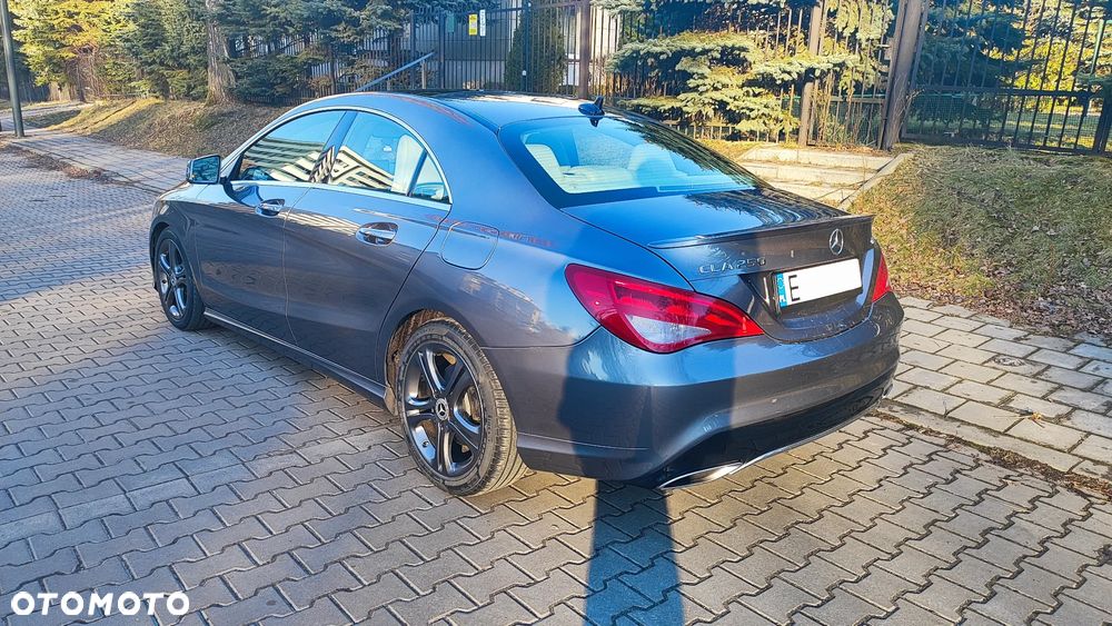 Mercedes-Benz CLA 250 4Matic 7G-DCT Sport - 7