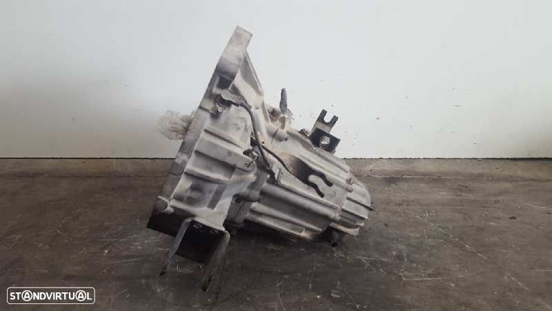 CAIXA VELOCIDADES KIA RIO BREAK FAMILIAR 2000 - 2