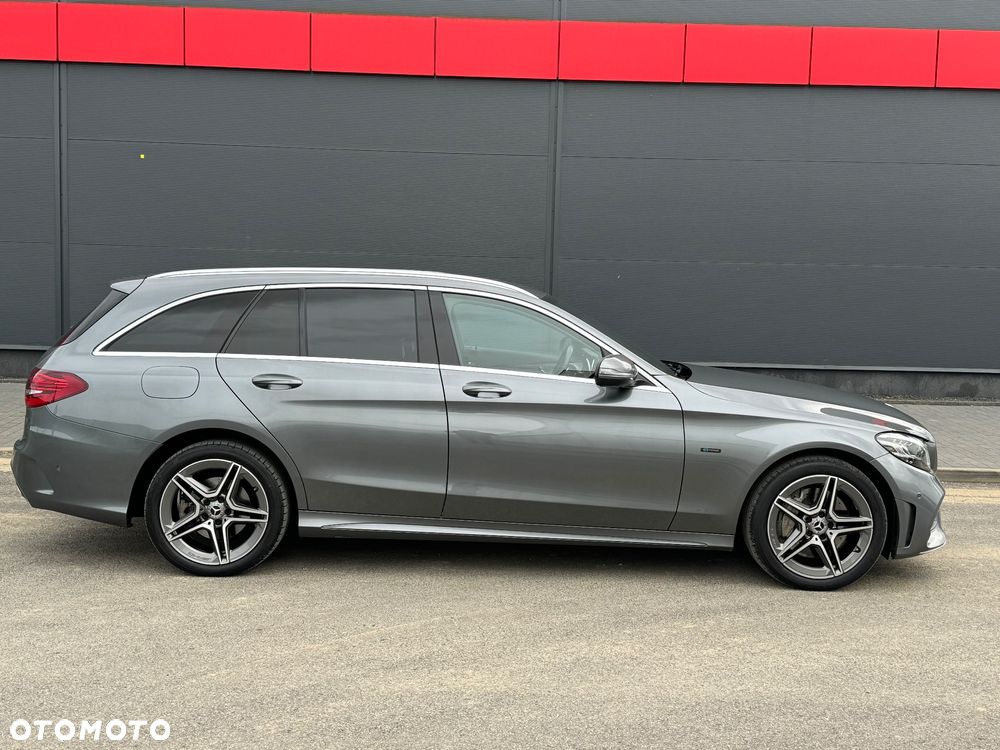 Mercedes-Benz Klasa C 300 de 9G-TRONIC - 16