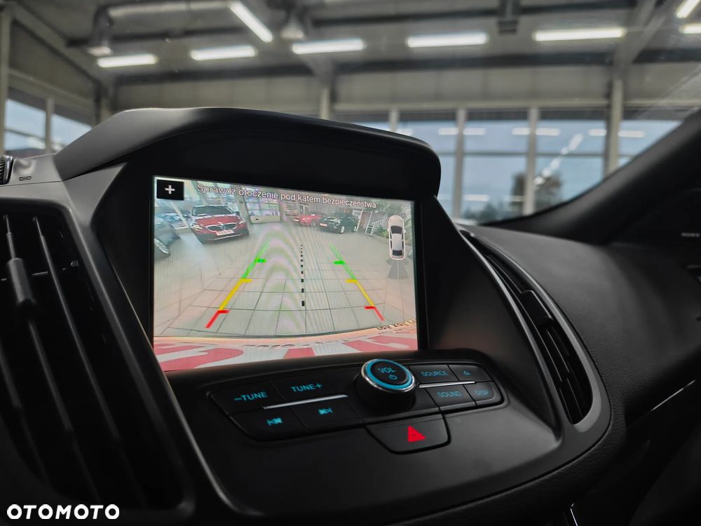 Ford Kuga 1.5 EcoBoost 2x4 ST-Line - 12