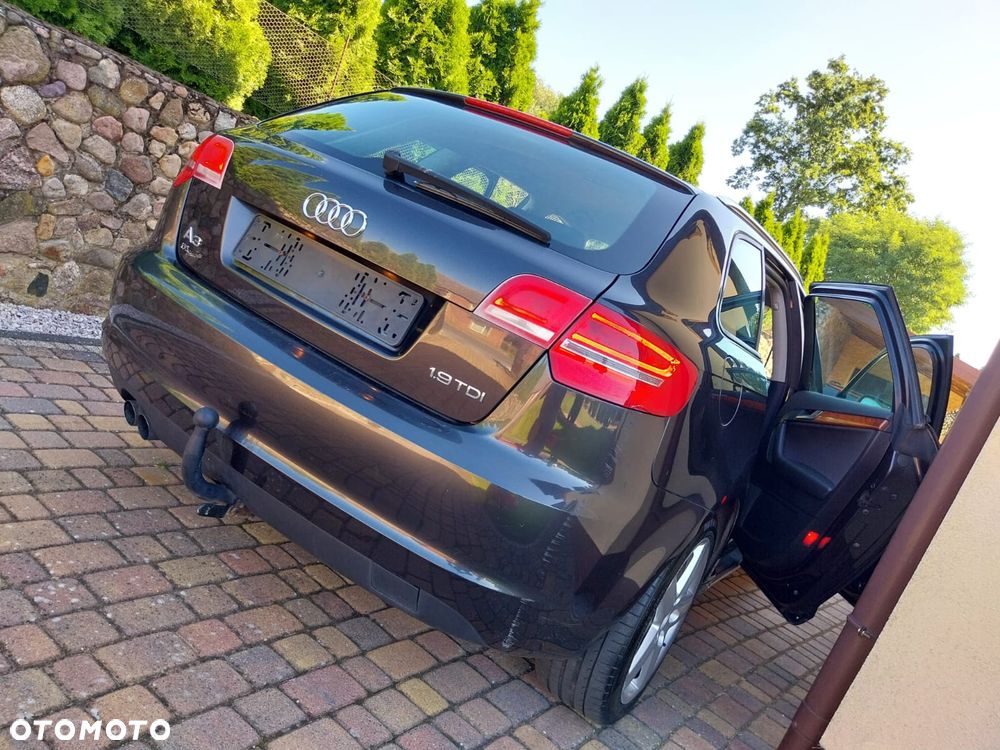 Audi A3 Sportback - 11