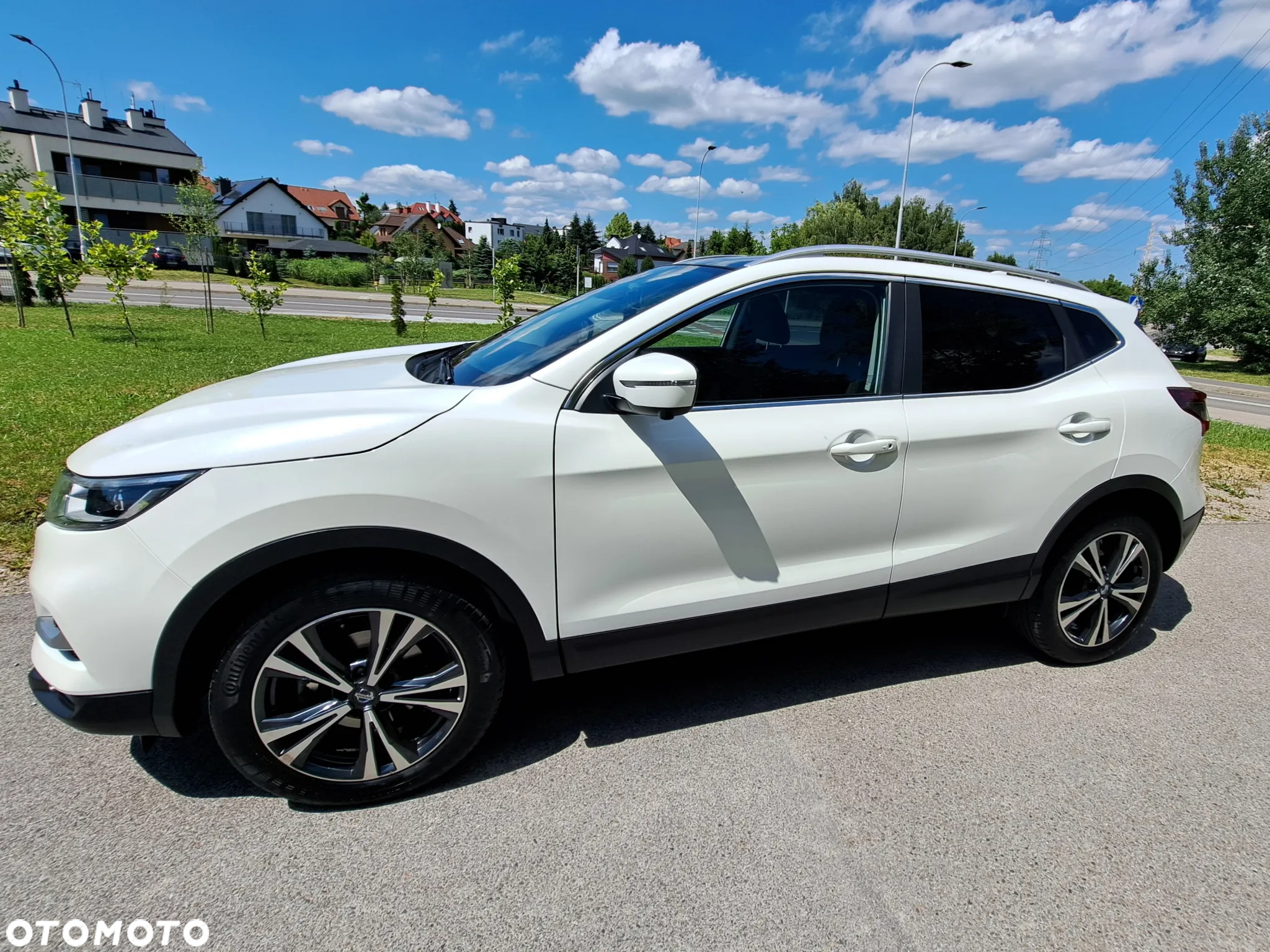 Nissan Qashqai 1.2 DIG-T N-Connecta Xtronic EU6 - 9