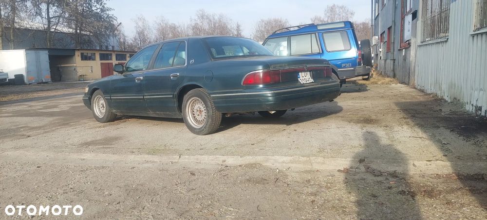 Mercury Marquis - 8
