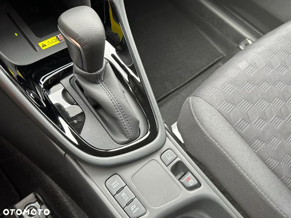 Toyota Yaris Hybrid 1.5 Selection Style - 14