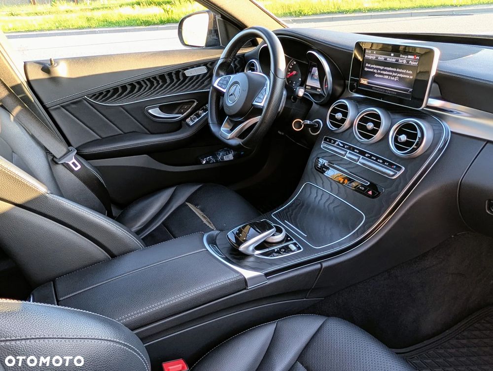 Mercedes-Benz Klasa C 200 4-Matic 9G-TRONIC - 6