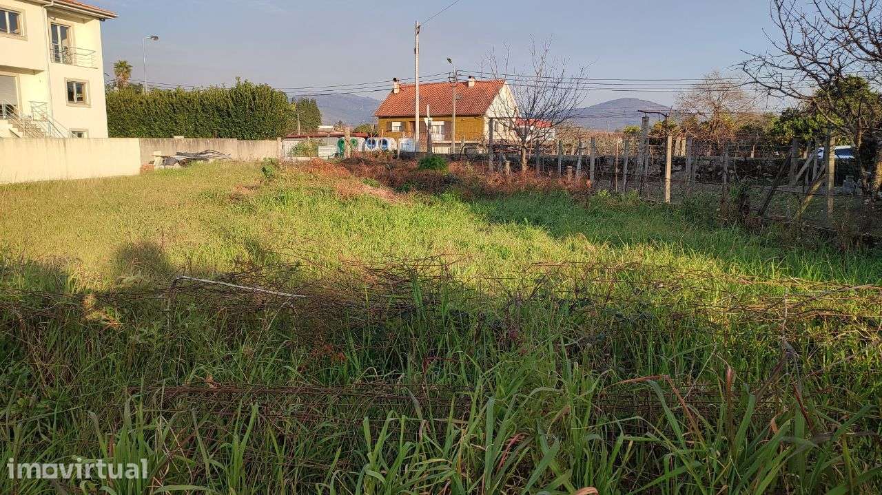 Terreno para construção em Figueiredo, Amares - Grande imagem: 2/7