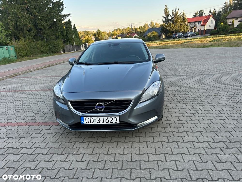 Volvo V40 D4 Momentum - 4