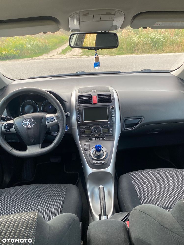 Toyota Auris 1.8 HSD Luna - 12
