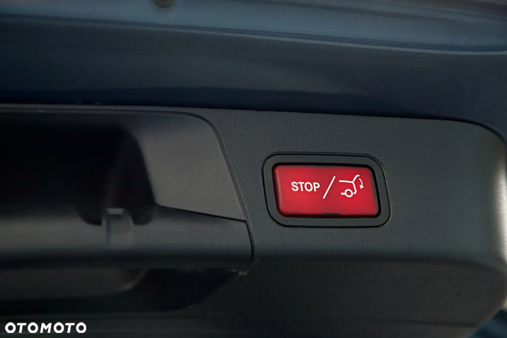 Mercedes-Benz GLB 200 7G-DCT - 21