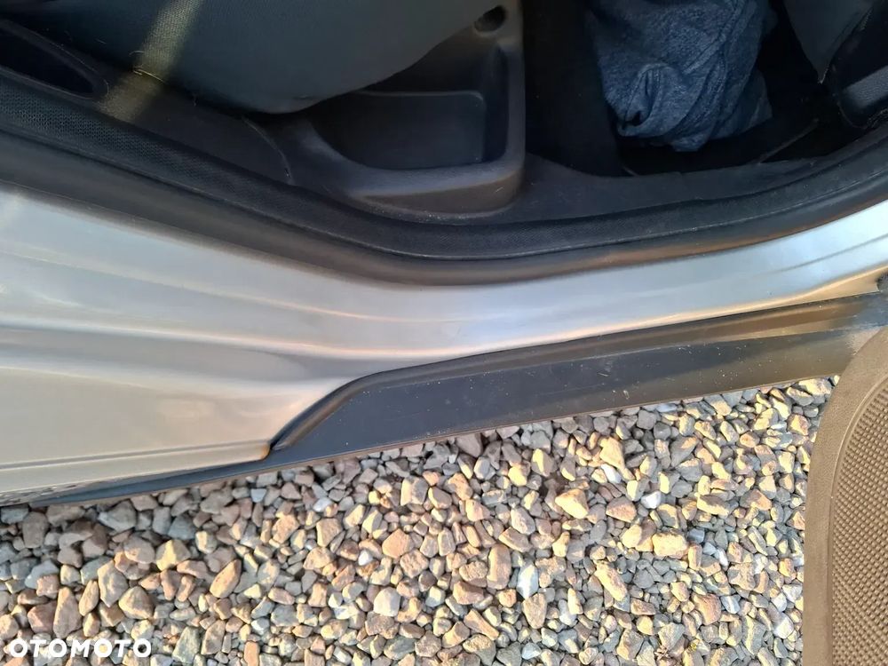 Ford Focus 1.6 TDCi DPF Ambiente - 29