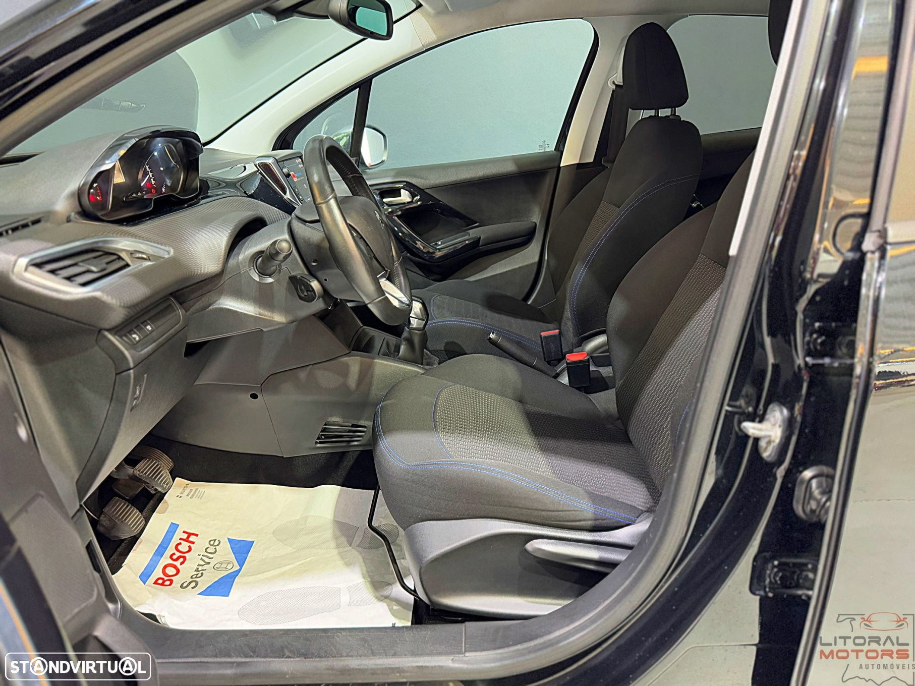 Peugeot 208 1.2 PureTech Style - 14