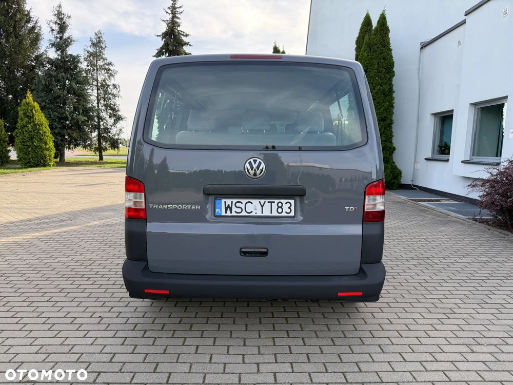 Volkswagen Transporter T5 TDI L2H1 - 12