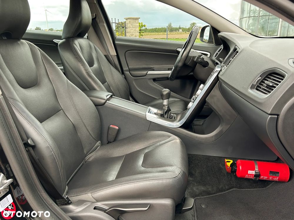 Volvo S60 D3 Summum - 19