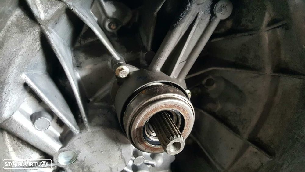 CAIXA DE VELOCIDADES FORD FOCUS BERLINA (CAK) GHIA - 4