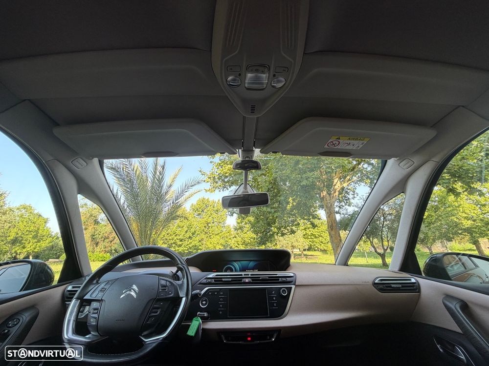 Citroën C4 Grand Picasso 1.6 e-HDi Collection ETG6 J17 - 26