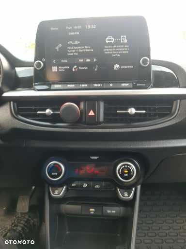 Kia Picanto 1.2 L - 6