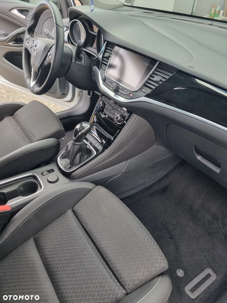 Opel Astra 1.6 BiTurbo D (CDTI) Start/Stop Innovation - 39