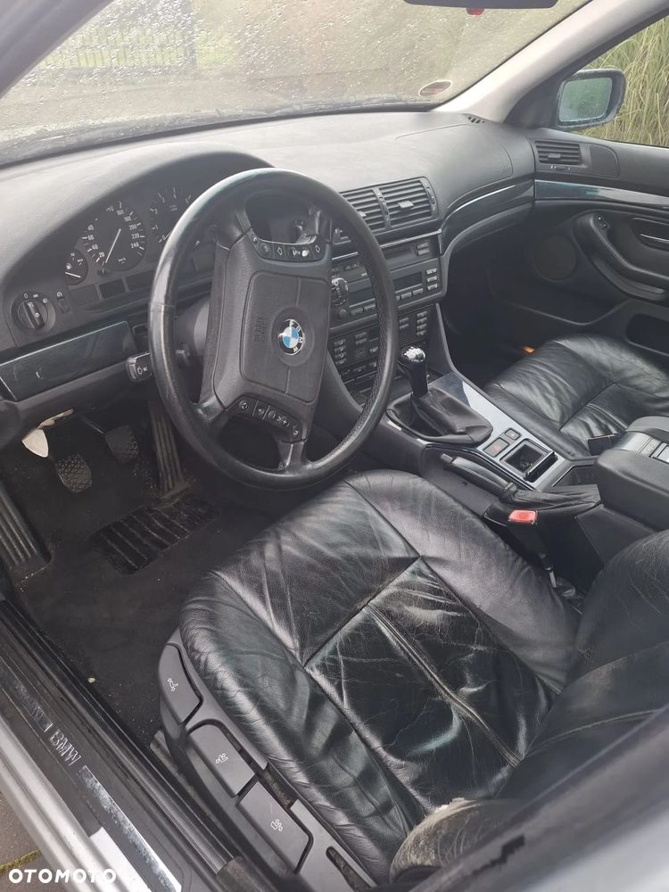 BMW Seria 5 520i - 3