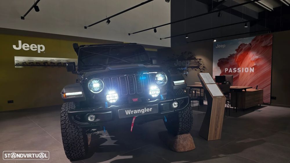 Jeep Wrangler - 26