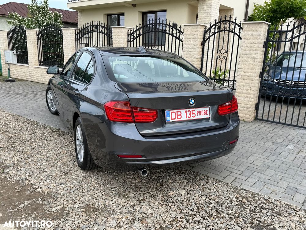 BMW Seria 3 318d Aut. - 3