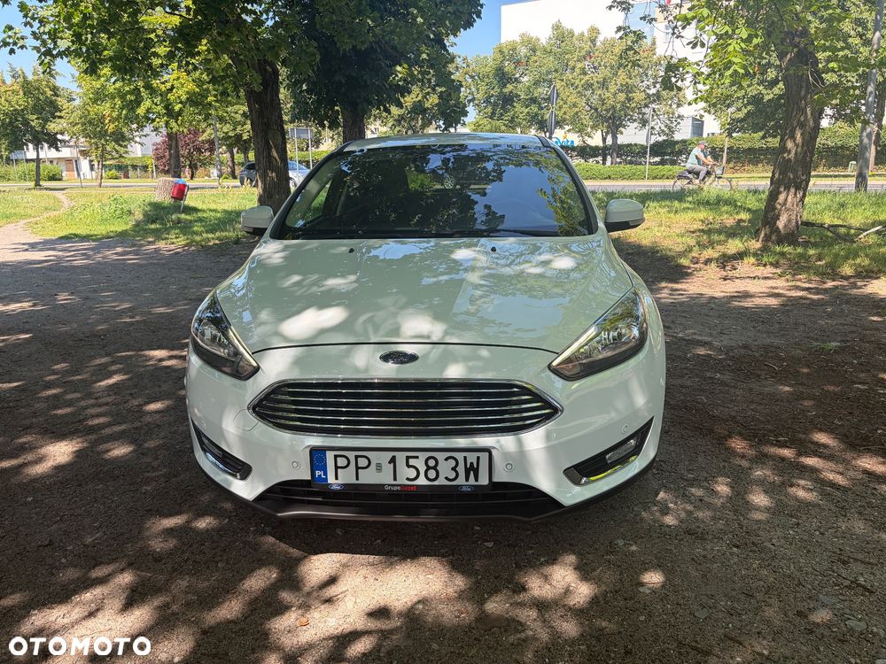 Ford Focus 1.5 EcoBoost STart-Stopp-System TITANIUM - 6