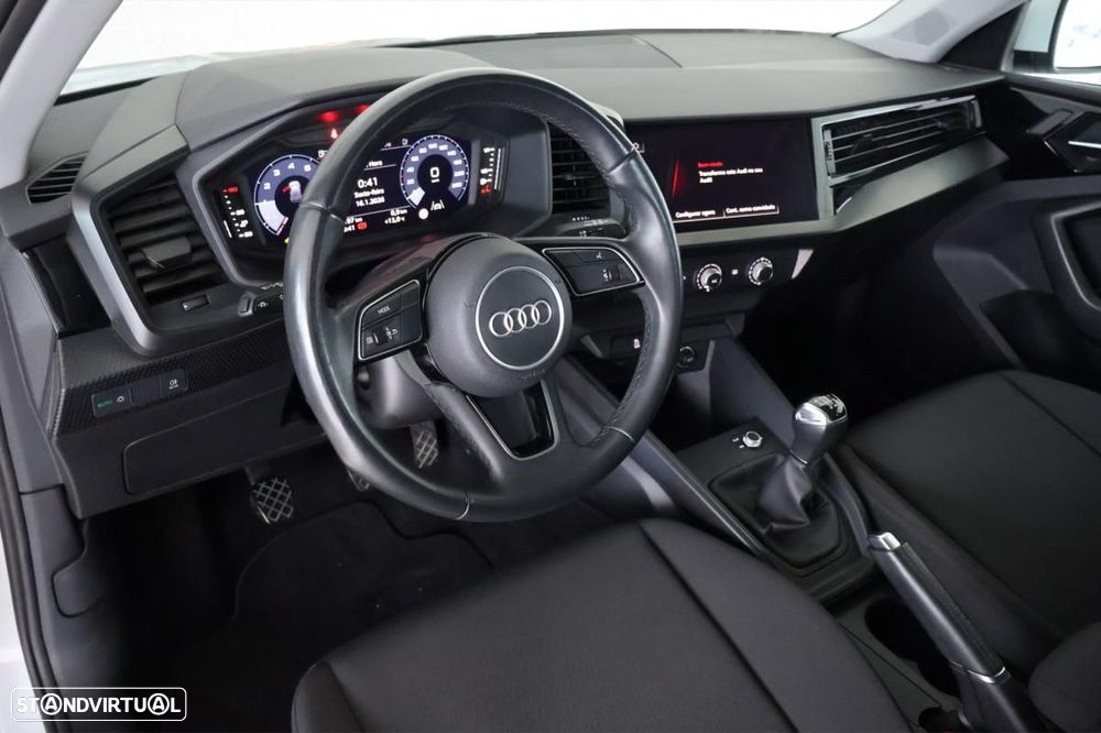 Audi A1 Sportback 25 TFSI Advanced - 2