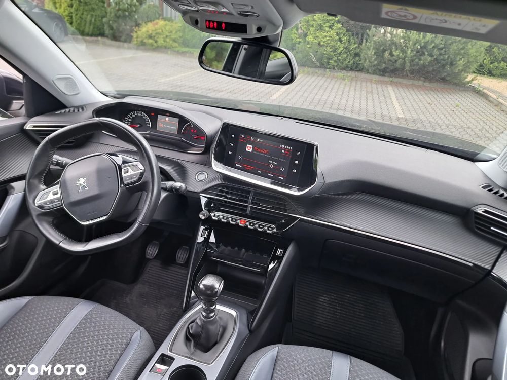 Peugeot 2008 1.2 Pure Tech GPF Active S&S - 22
