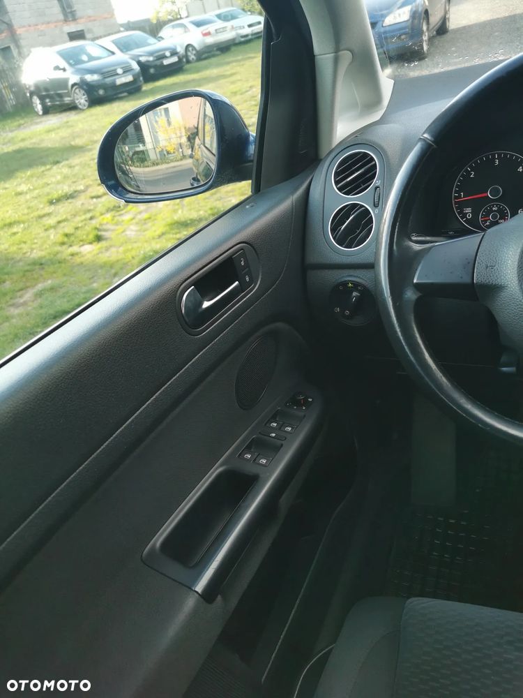 Volkswagen Golf Plus 2.0 TDI DPF Comfortline - 22