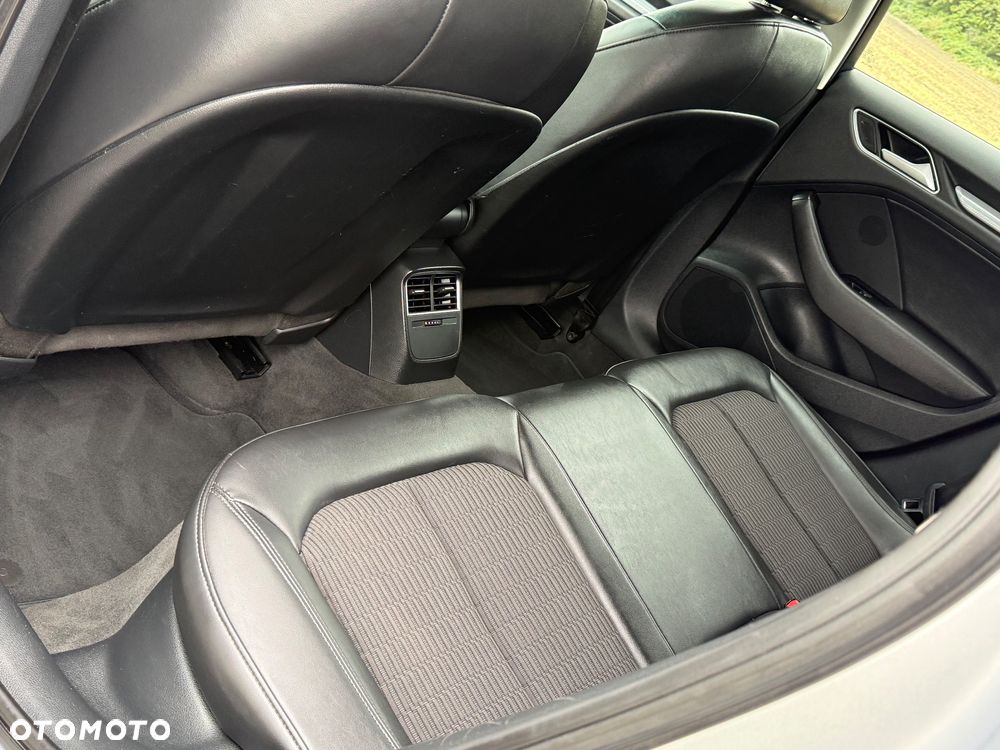 Audi A3 Sportback - 6