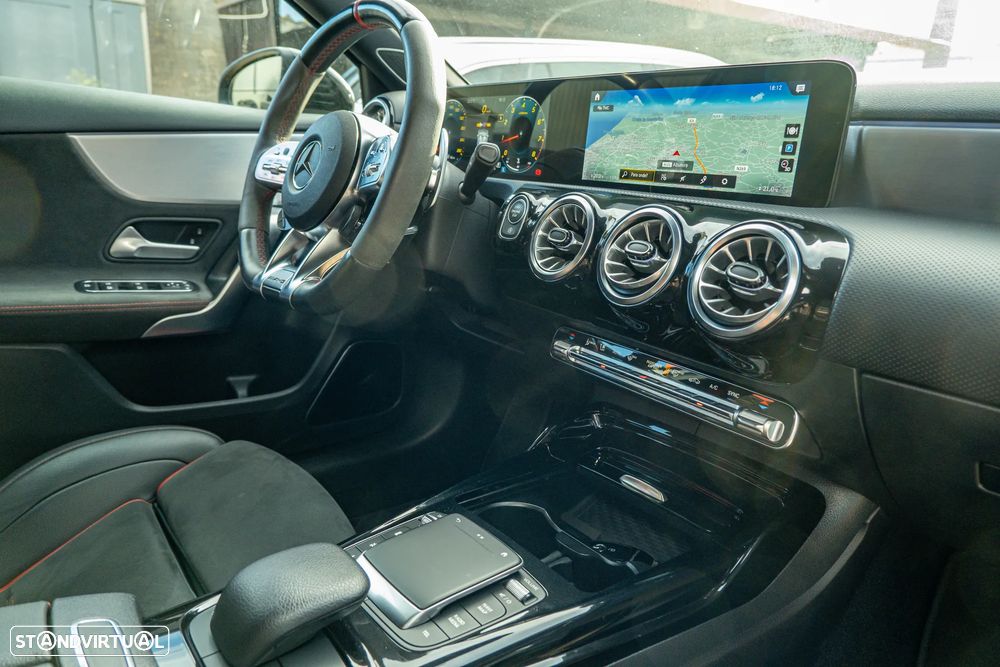 Mercedes-Benz A 35 AMG 4Matic Speedshift DCT 7G - 23
