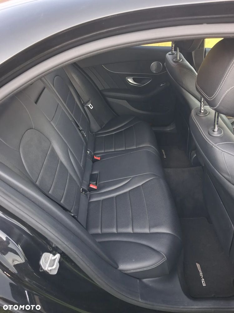 Mercedes-Benz Klasa C 250 (BlueTEC) d 4Matic T 7G-TRONIC AMG Line - 13