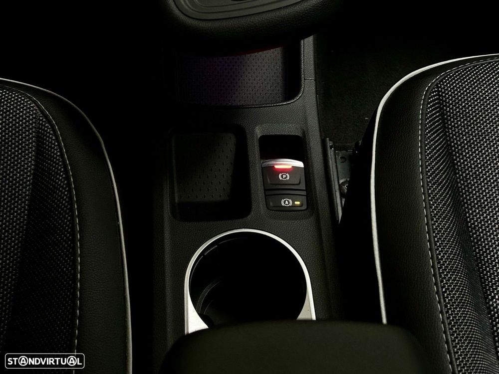Renault Captur E-TECH 160 INTENS - 24