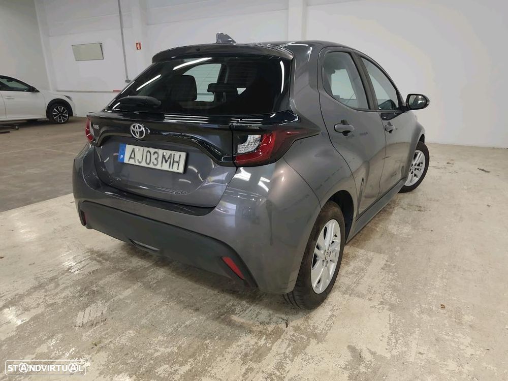 Toyota Yaris 1.0 VVT-i Comfort Plus - 4