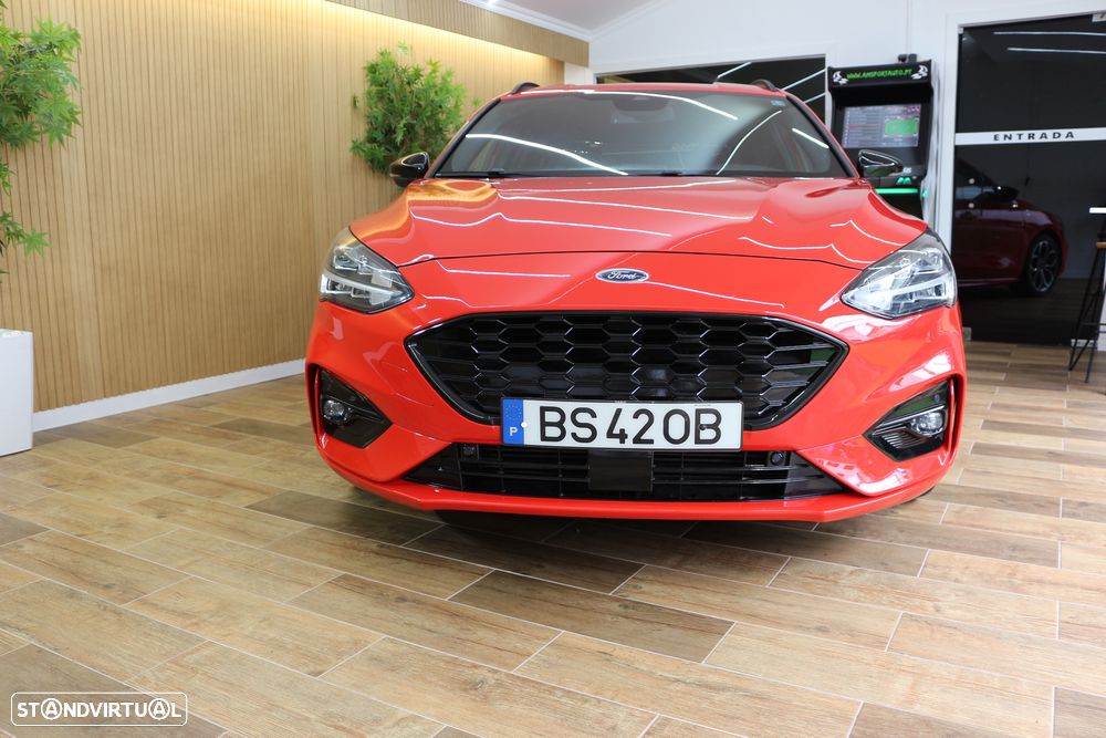 Ford Focus 1.0 EcoBoost S&S ST-LINE - 6