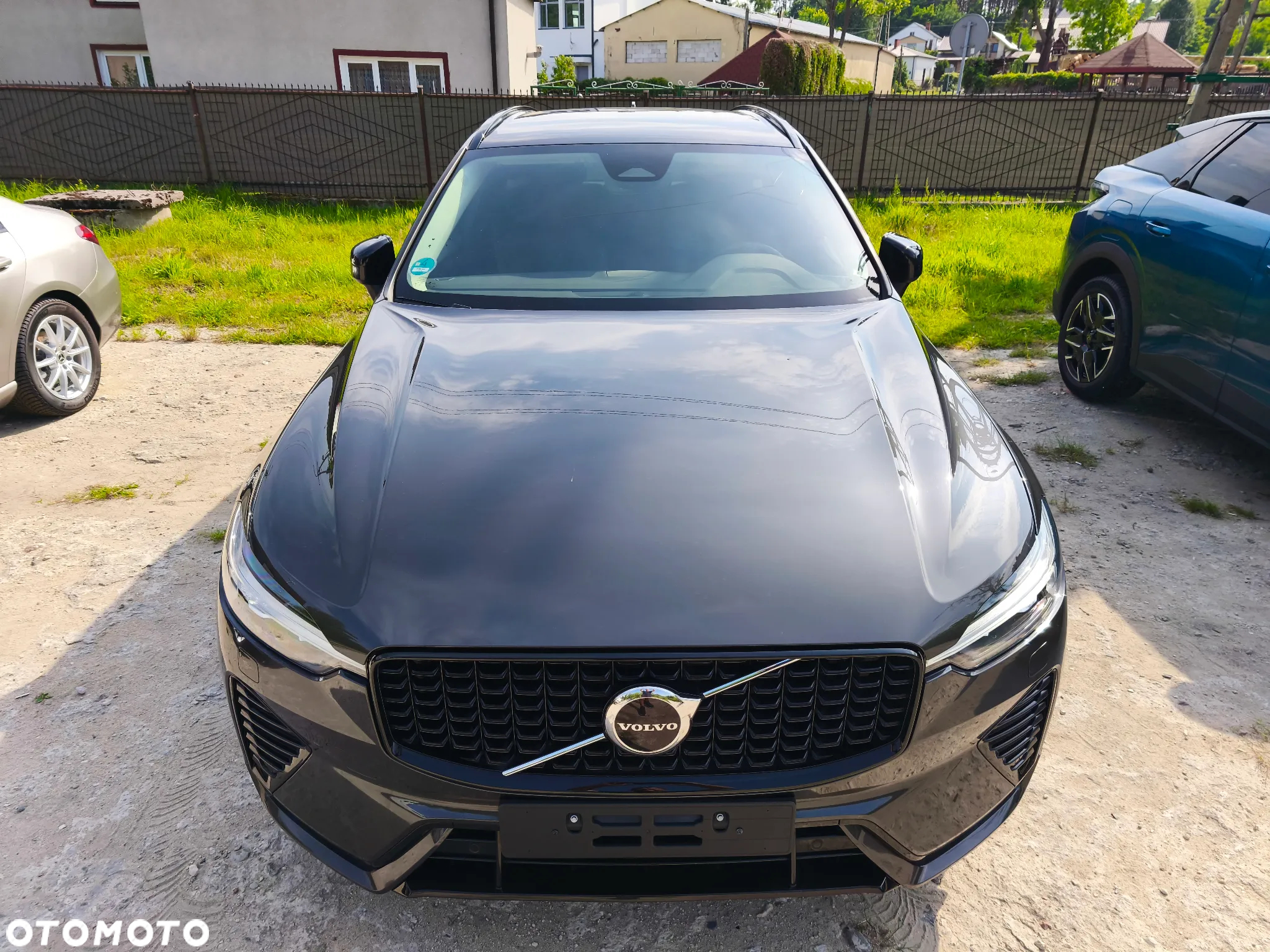 Volvo XC 60 B4 D AWD Plus Dark - 5