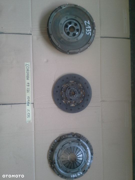 Audi Seat Skoda Volkswagen 1.9 TDi 131KM koło dwumasowe plus sprzęgło - 1