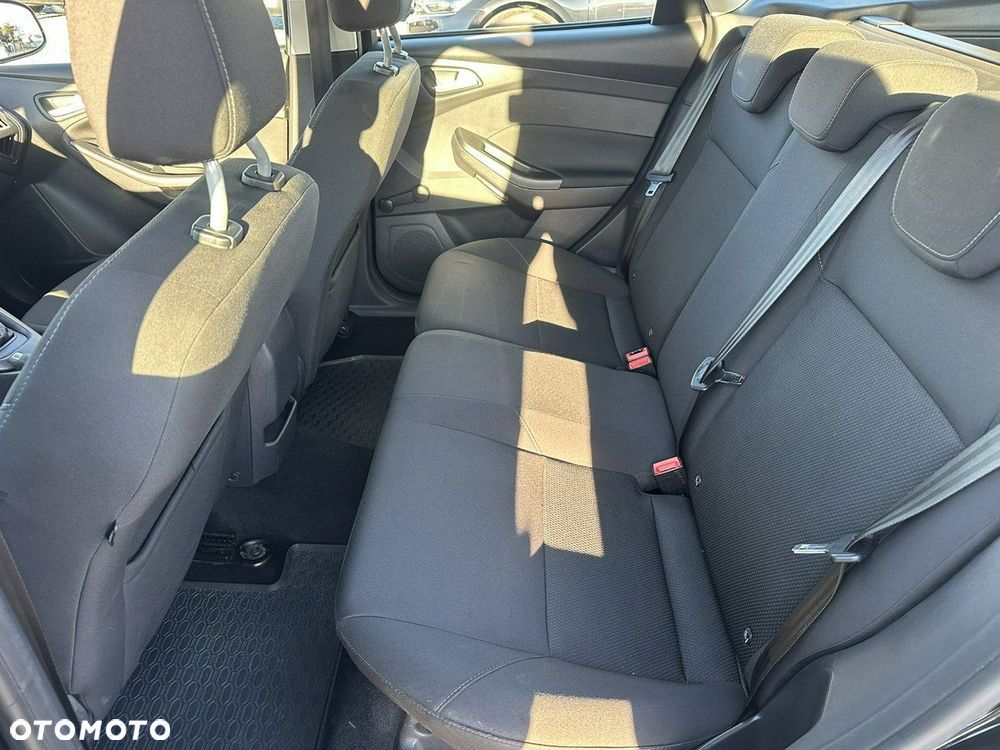 Ford Focus - 17