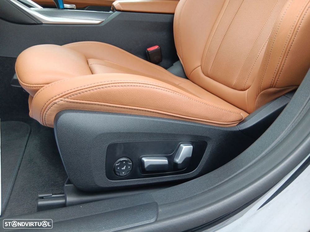 BMW i4 eDrive40 Edição Desportiva M - 15