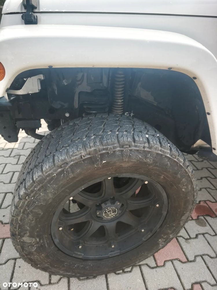 Jeep Wrangler - 17