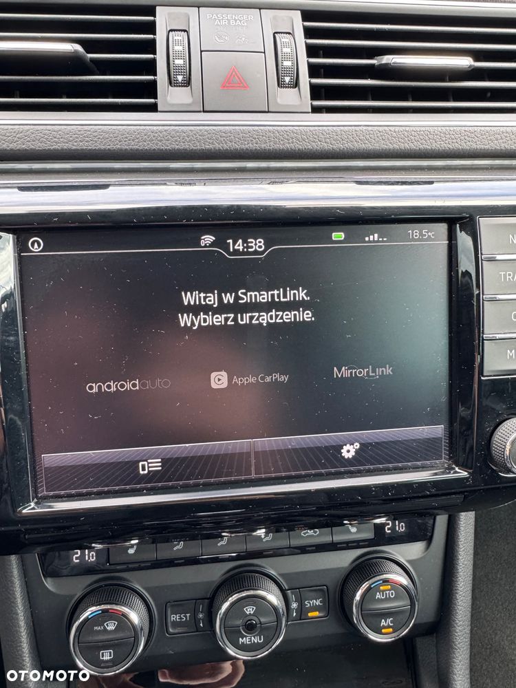 Skoda Superb 2.0 TDI DSG Premium Edition - 32