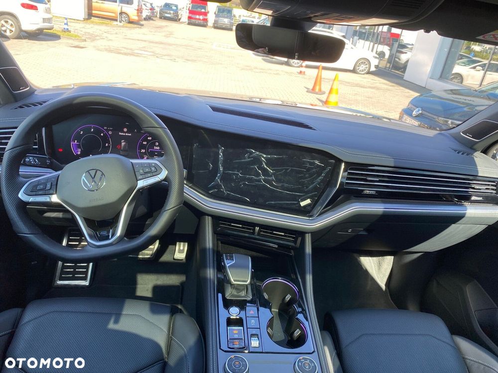 Volkswagen Touareg 3.0 V6 TDI 4Motion R-Line - 12