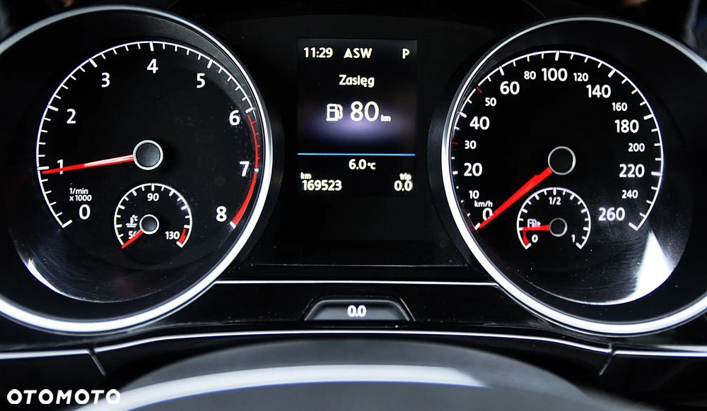 Volkswagen Touran 1.8 TSI BMT Highline DSG - 5