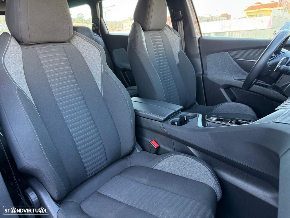 Peugeot 5008 1.5 BlueHDi Active Pack EAT8 - 17